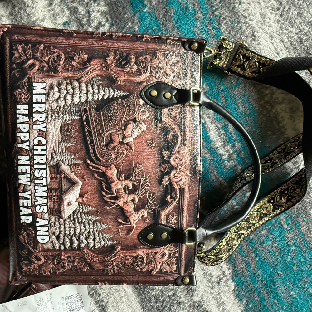 Christmas Themed Handbag and Wallet Set - Picture 4 of 5